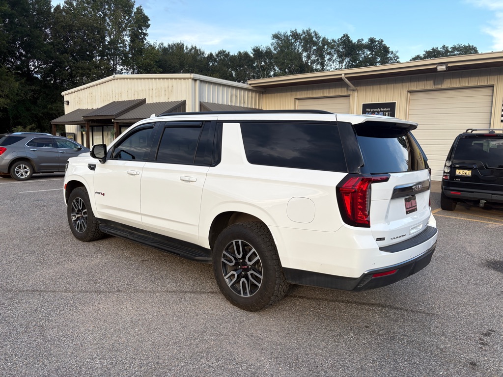 Photo 4 of this GMC YUKON XL