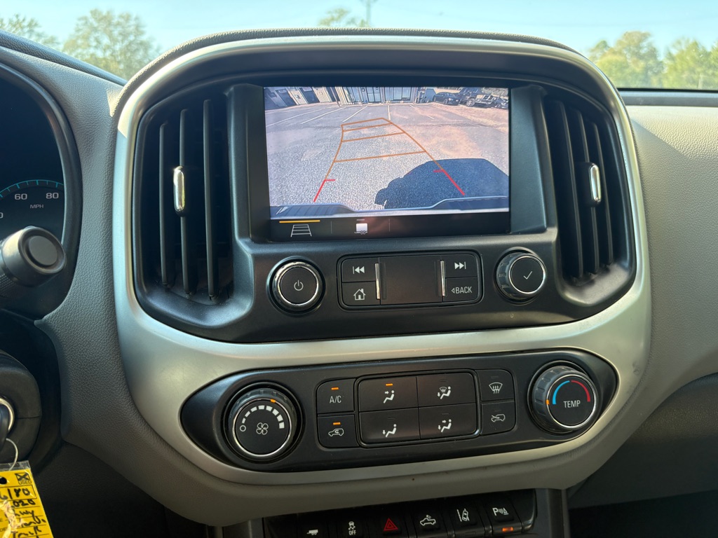 Photo 10 of this CHEVROLET COLORADO