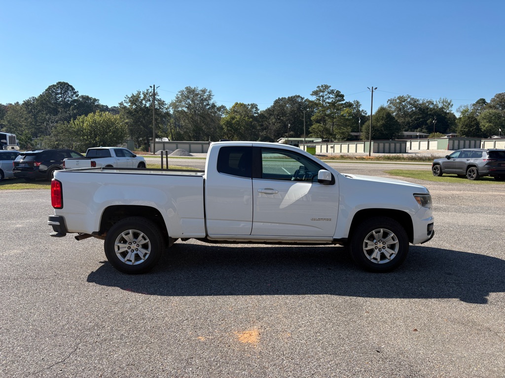 Photo 2 of this CHEVROLET COLORADO
