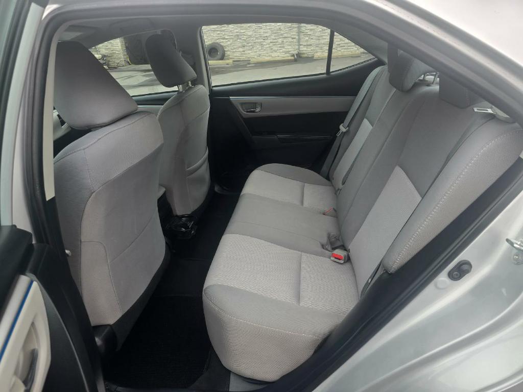 Photo 13 of this TOYOTA COROLLA