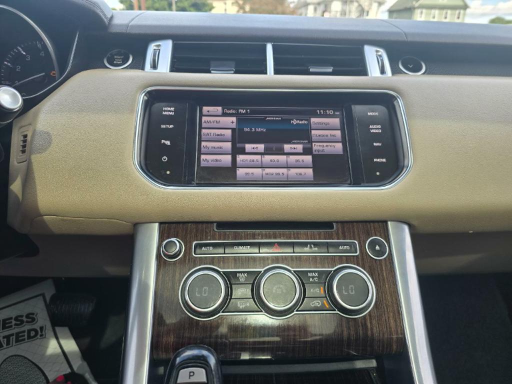 Photo 9 of this LAND ROVER RANGE ROVER SPO