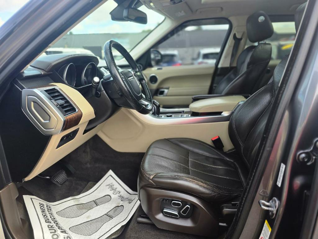 Photo 13 of this LAND ROVER RANGE ROVER SPO