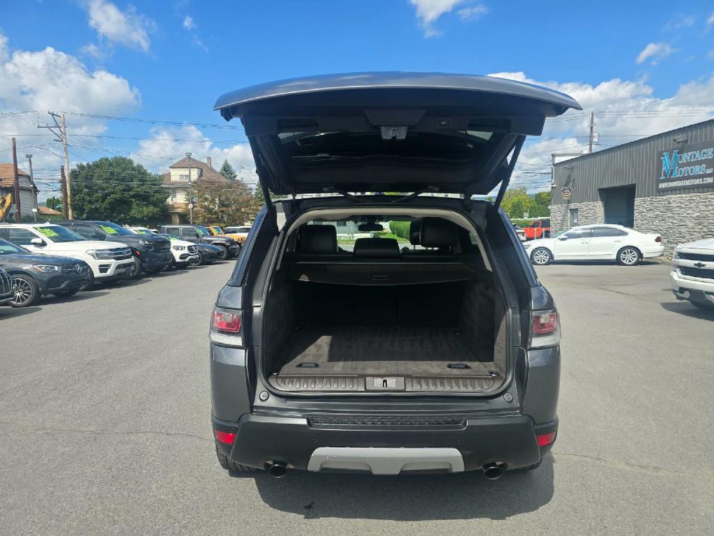 Photo 19 of this LAND ROVER RANGE ROVER SPO