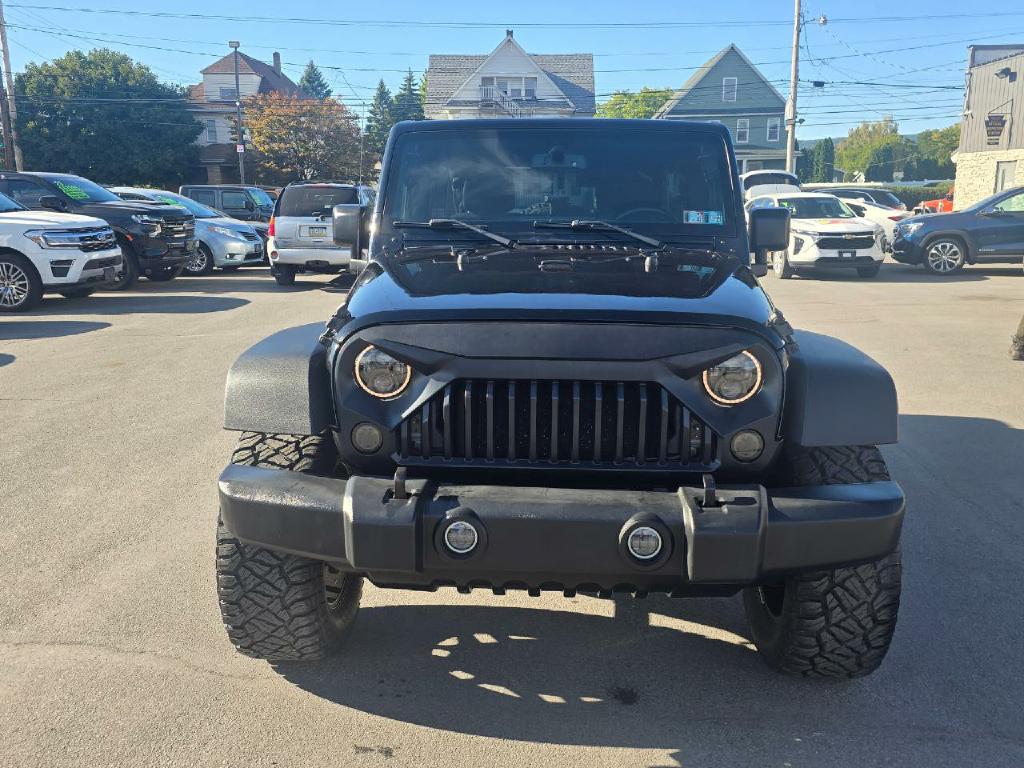 Photo 18 of this JEEP WRANGLER