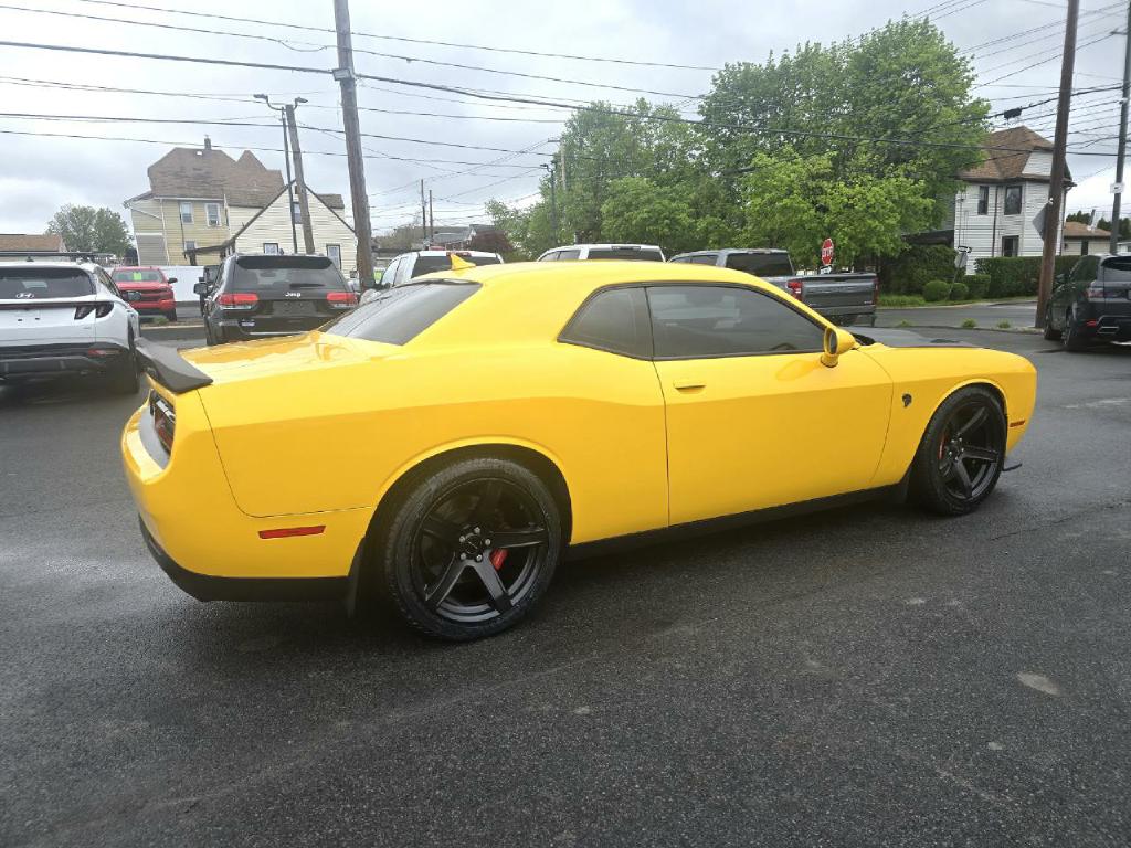 Photo 5 of this DODGE CHALLENGER