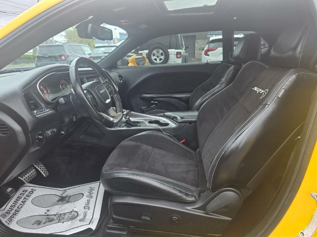 Photo 14 of this DODGE CHALLENGER