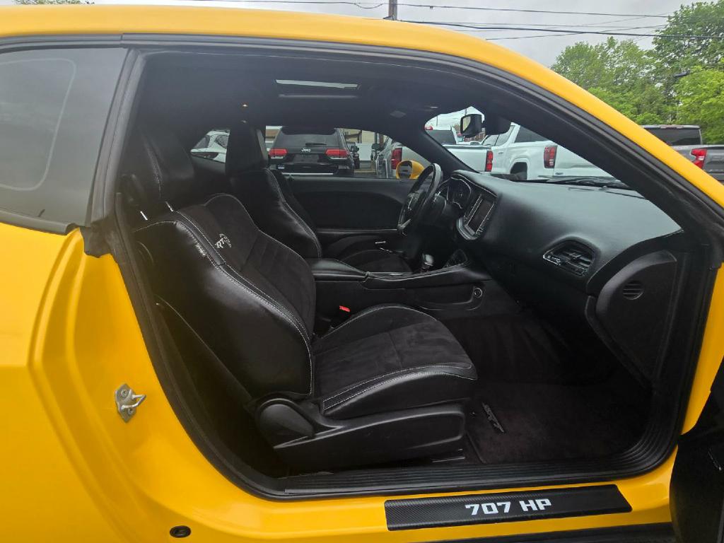 Photo 16 of this DODGE CHALLENGER