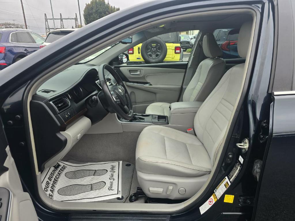 Photo 14 of this TOYOTA CAMRY
