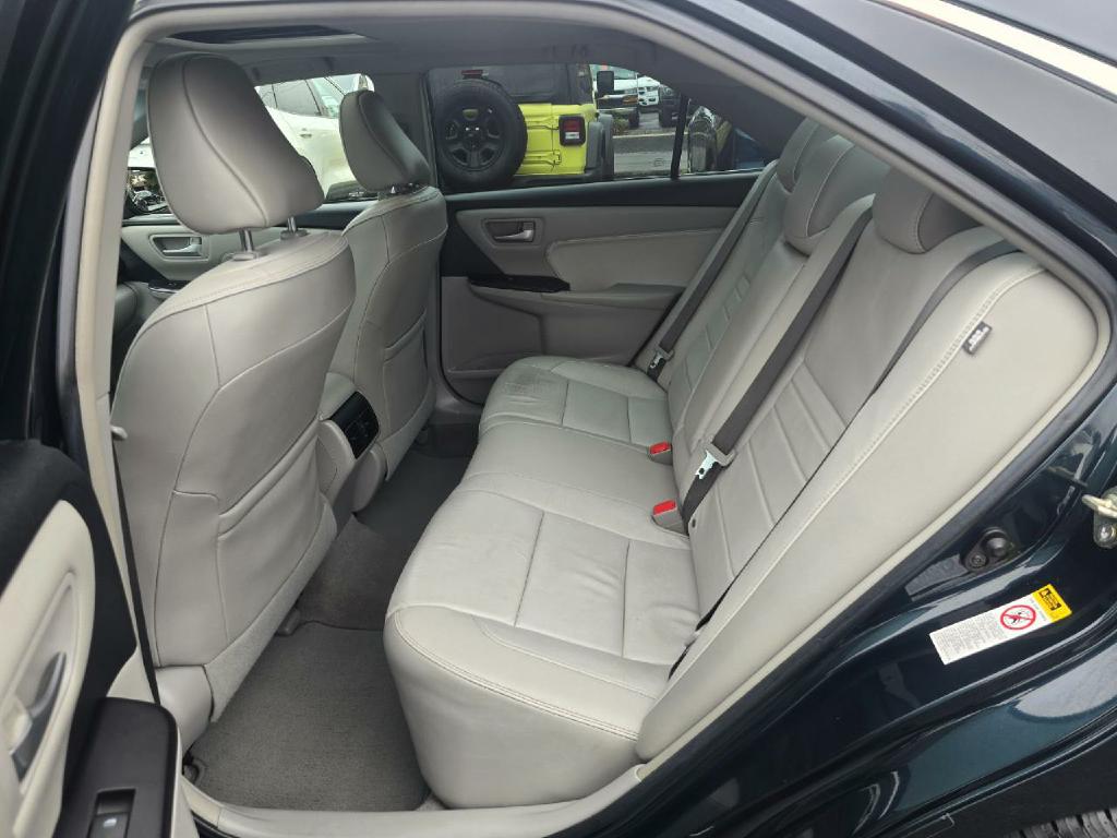Photo 15 of this TOYOTA CAMRY