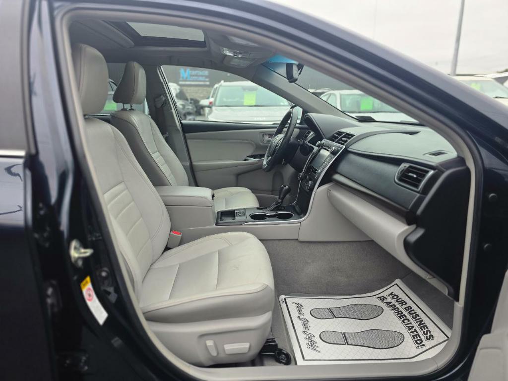 Photo 17 of this TOYOTA CAMRY