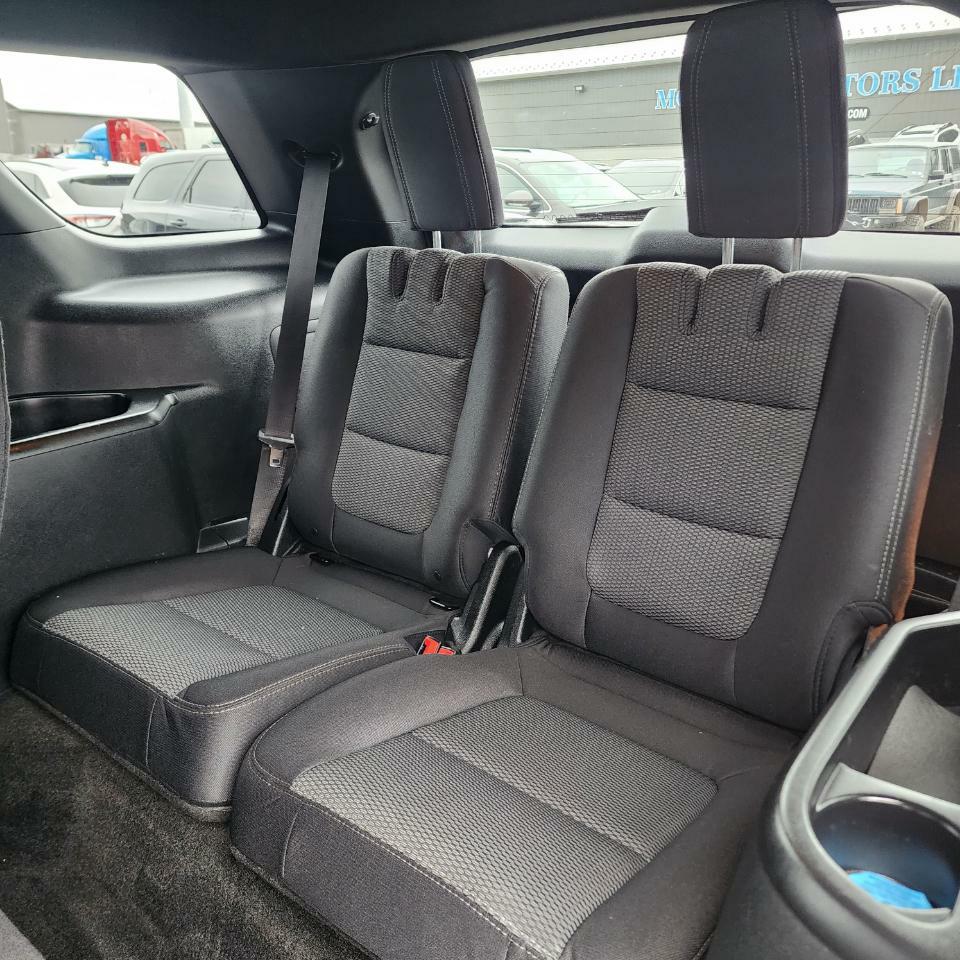 Photo 18 of this FORD EXPLORER