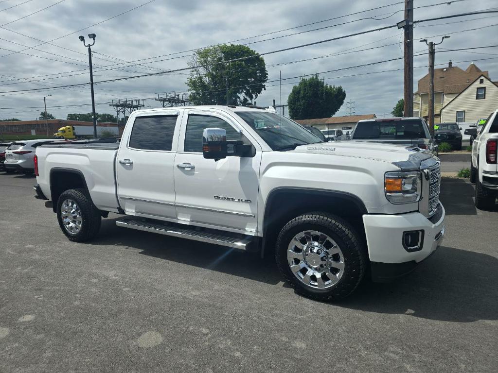Photo 5 of this GMC SIERRA 2500HD
