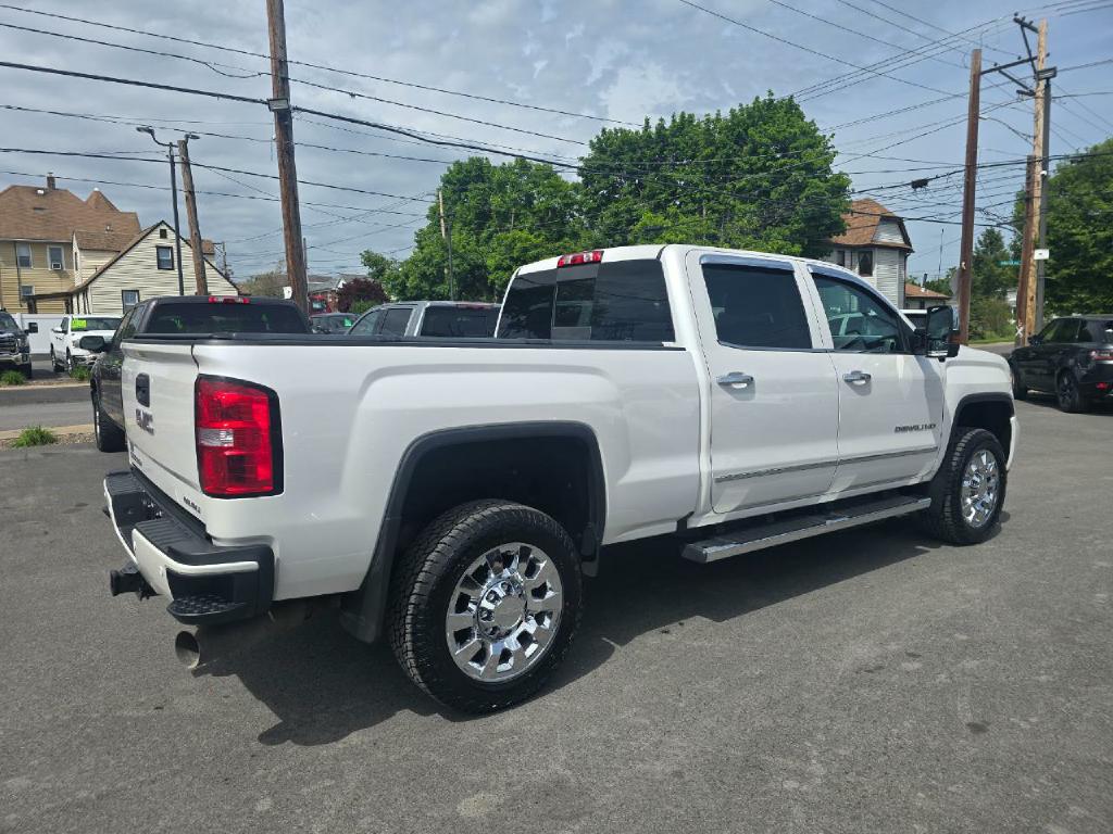 Photo 6 of this GMC SIERRA 2500HD