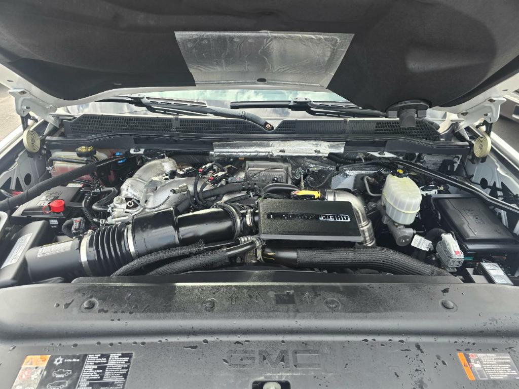 Photo 20 of this GMC SIERRA 2500HD
