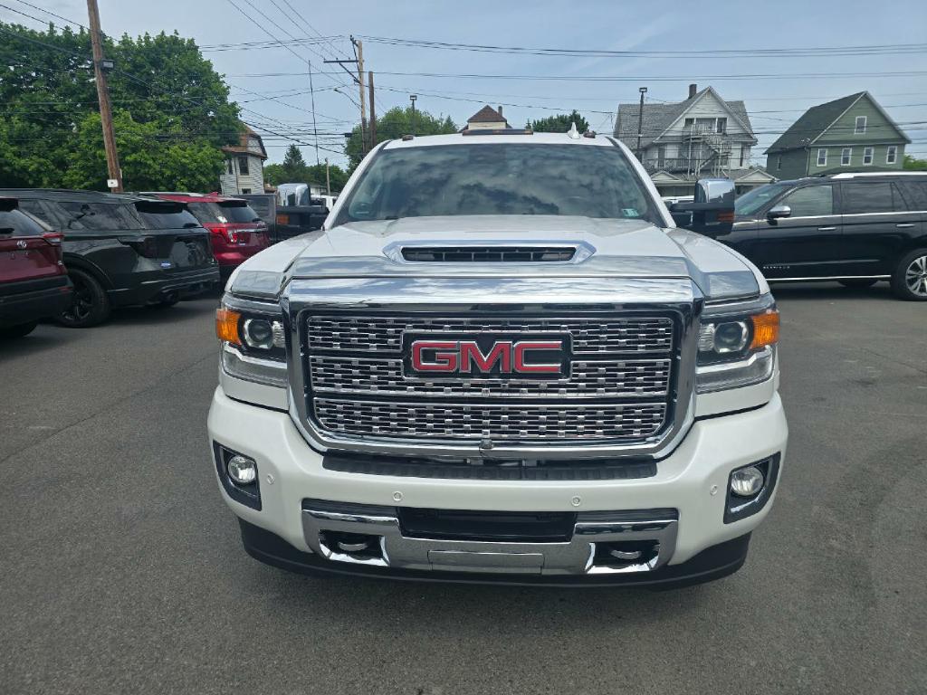 Photo 21 of this GMC SIERRA 2500HD