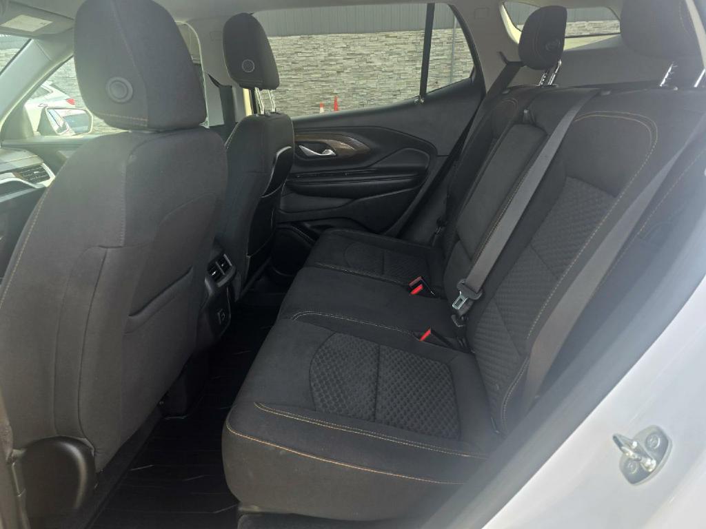 Photo 13 of this GMC TERRAIN
