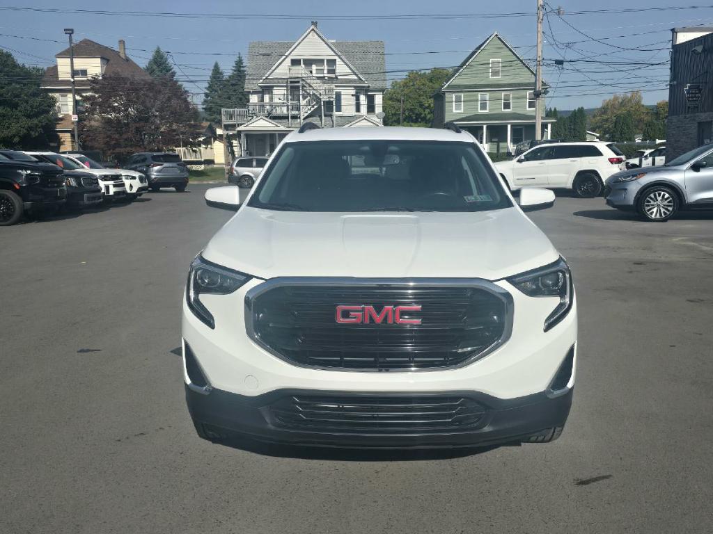 Photo 19 of this GMC TERRAIN