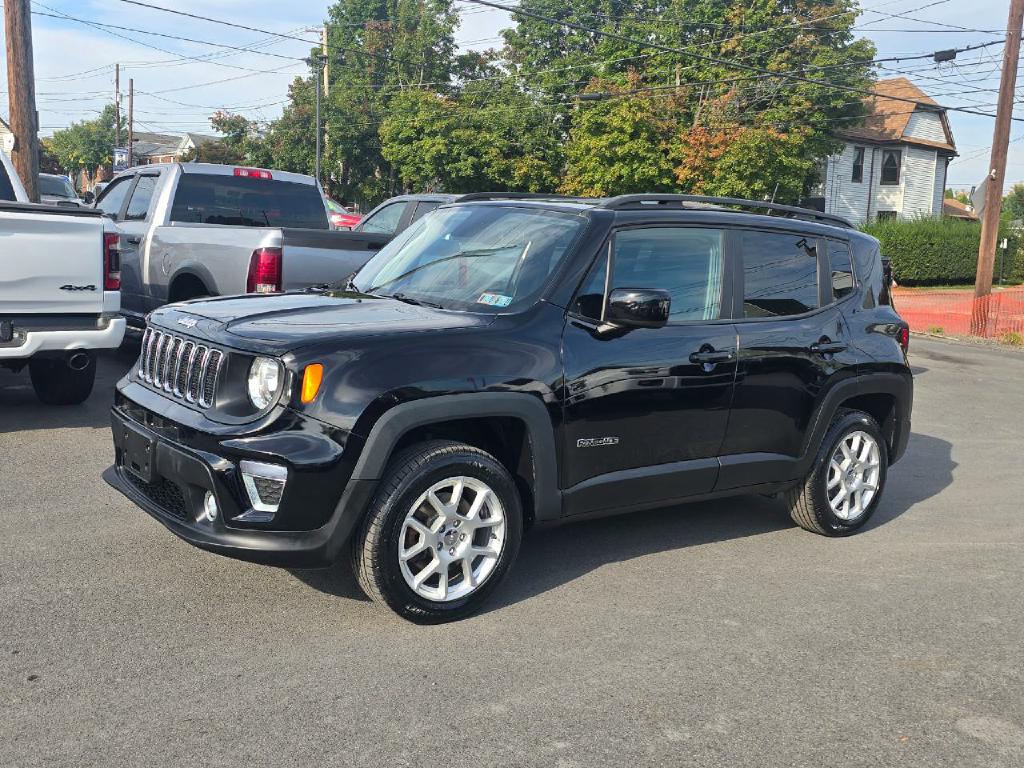 Photo 3 of this JEEP RENEGADE