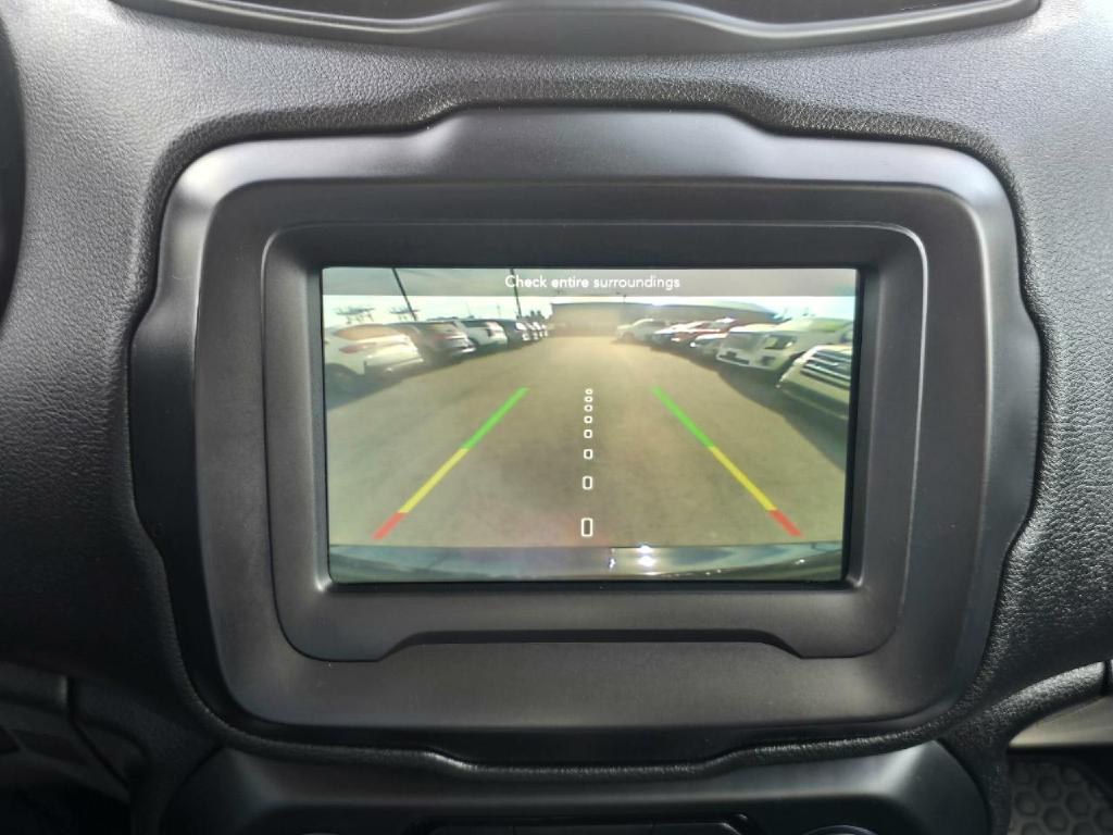 Photo 10 of this JEEP RENEGADE