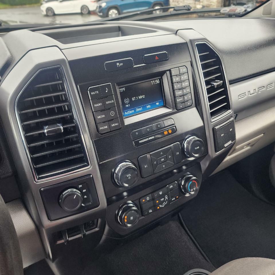 Photo 10 of this FORD F-250