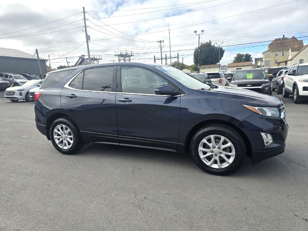 Photo 6 of this CHEVROLET EQUINOX