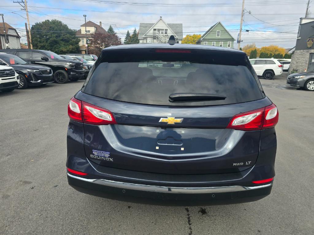 Photo 16 of this CHEVROLET EQUINOX