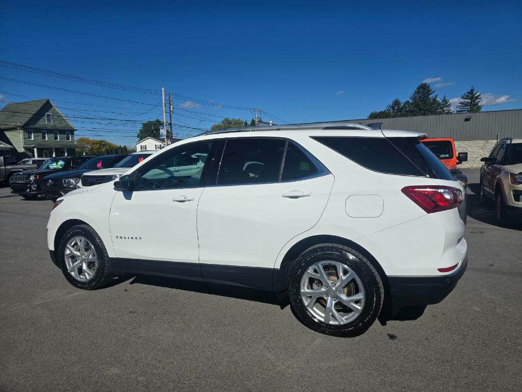 Photo 4 of this CHEVROLET EQUINOX
