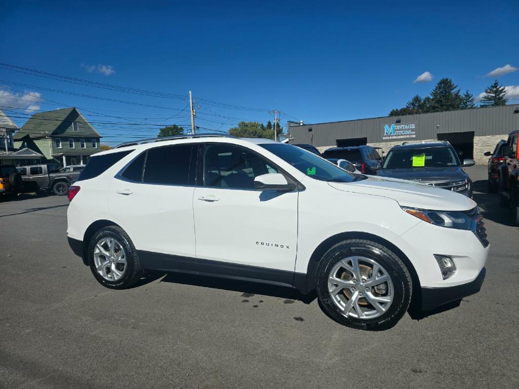Photo 5 of this CHEVROLET EQUINOX
