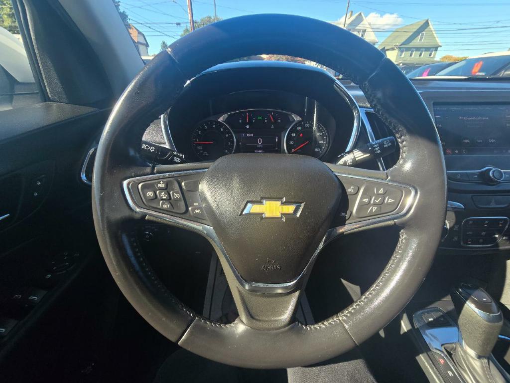 Photo 7 of this CHEVROLET EQUINOX