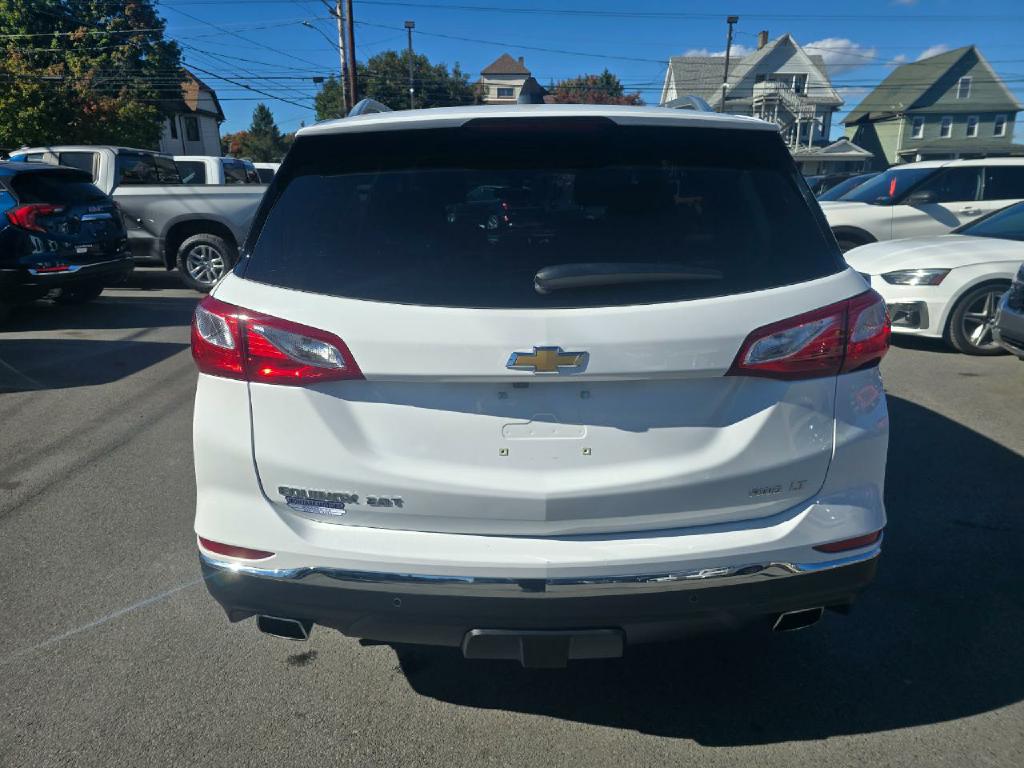 Photo 16 of this CHEVROLET EQUINOX