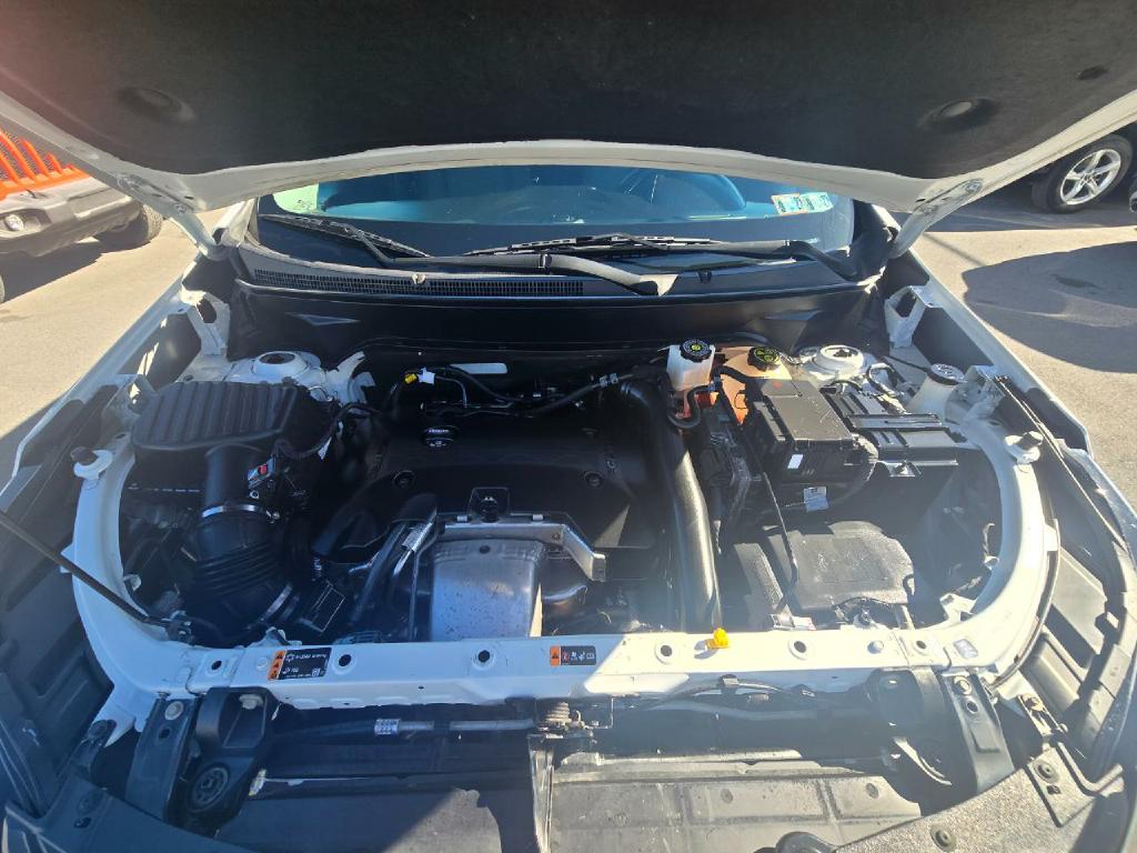 Photo 18 of this CHEVROLET EQUINOX