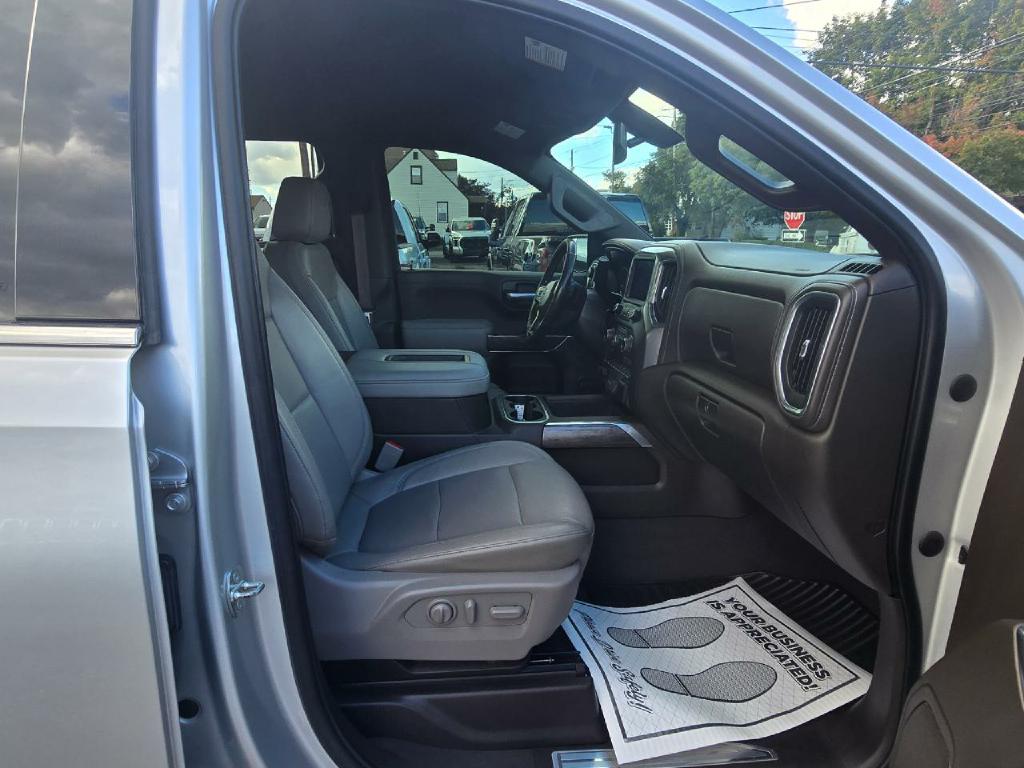 Photo 15 of this CHEVROLET SILVERADO 1500