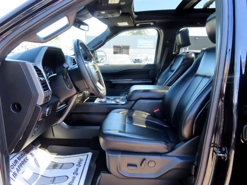 Photo 12 of this FORD EXPEDITION