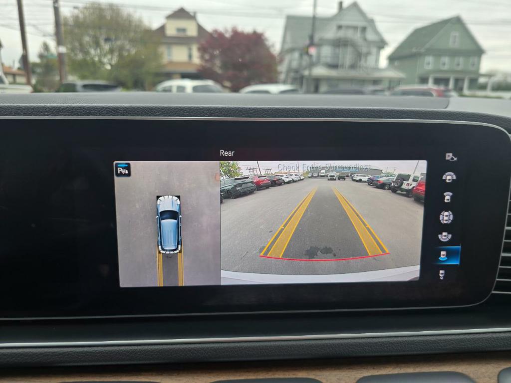 Photo 10 of this MERCEDES-BENZ GLE