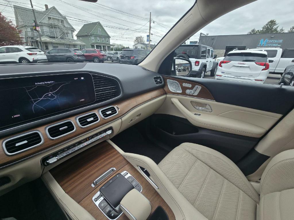 Photo 12 of this MERCEDES-BENZ GLE