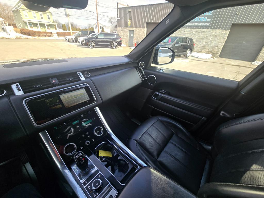 Photo 12 of this LAND ROVER RANGE ROVER SPO