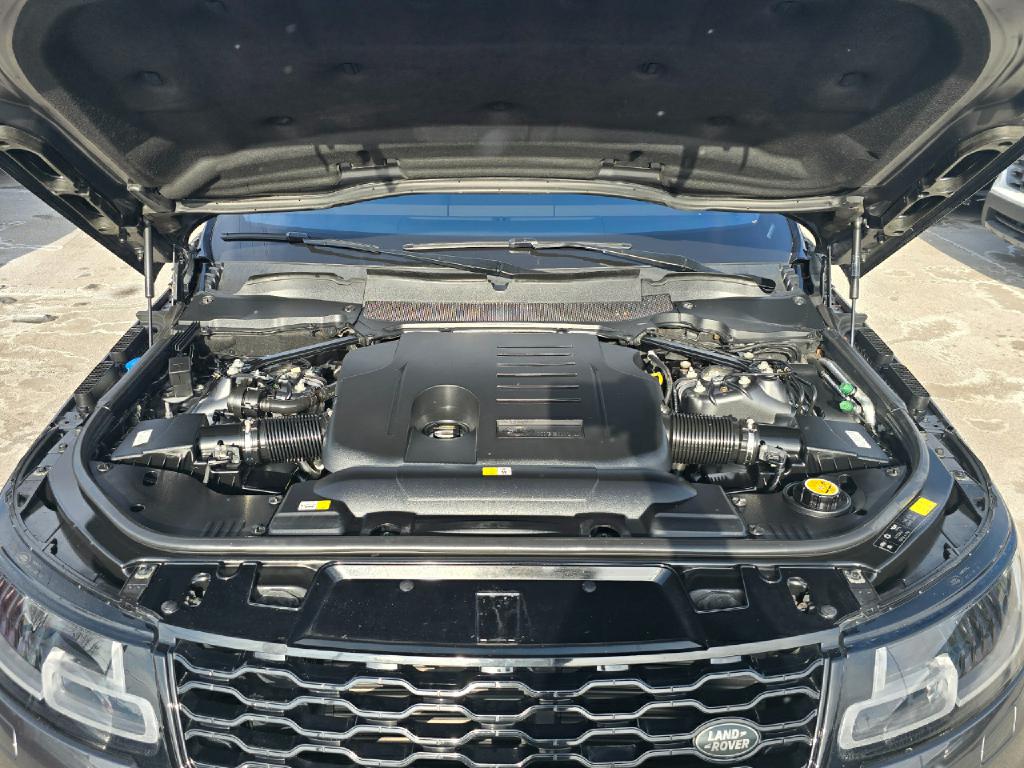 Photo 18 of this LAND ROVER RANGE ROVER SPO