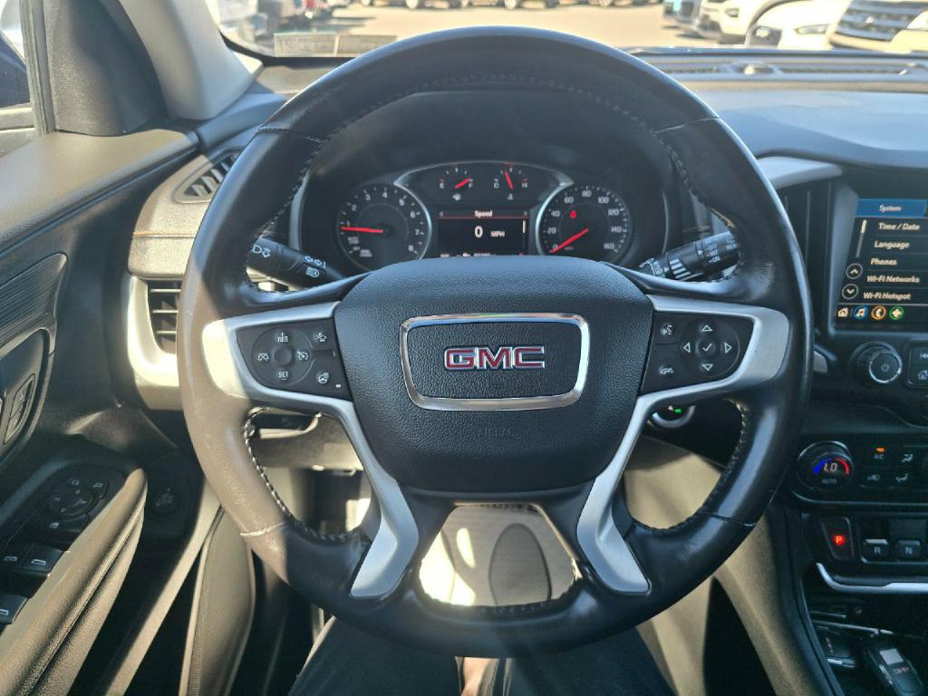 Photo 7 of this GMC TERRAIN