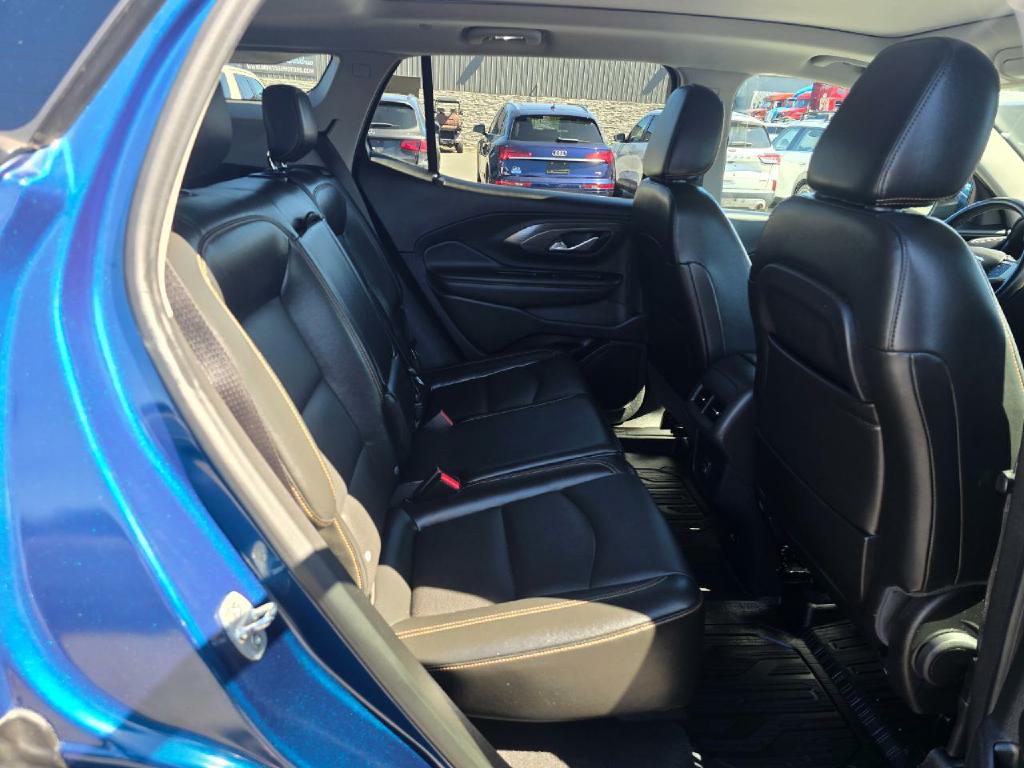 Photo 15 of this GMC TERRAIN