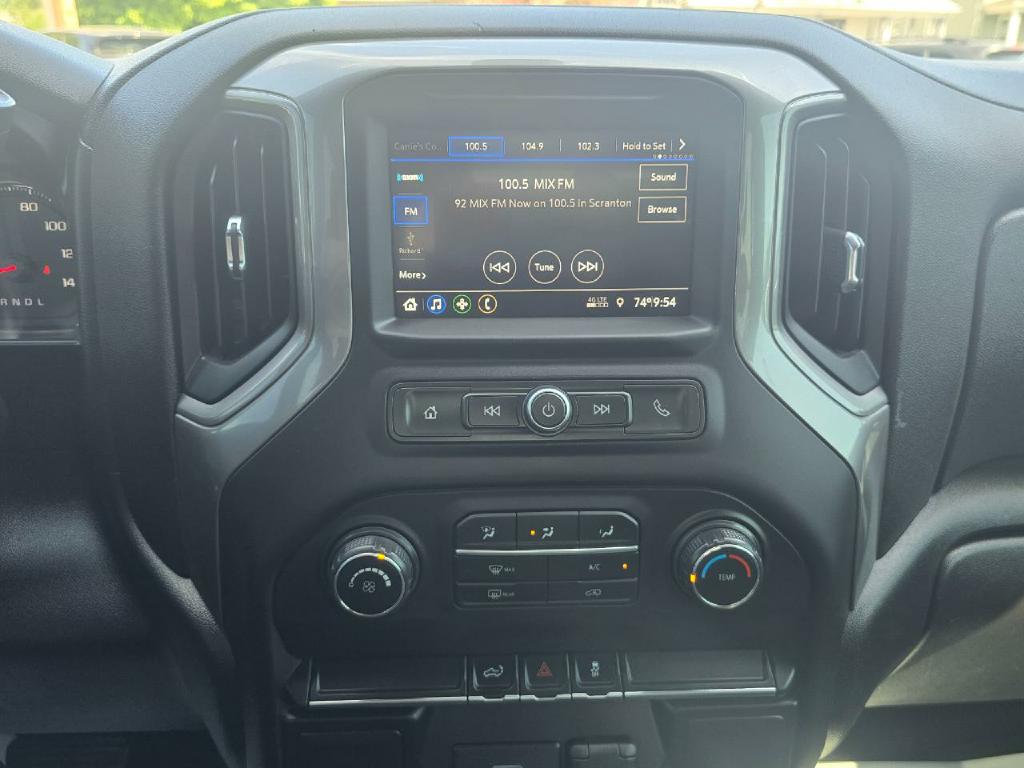 Photo 9 of this CHEVROLET SILVERADO 1500