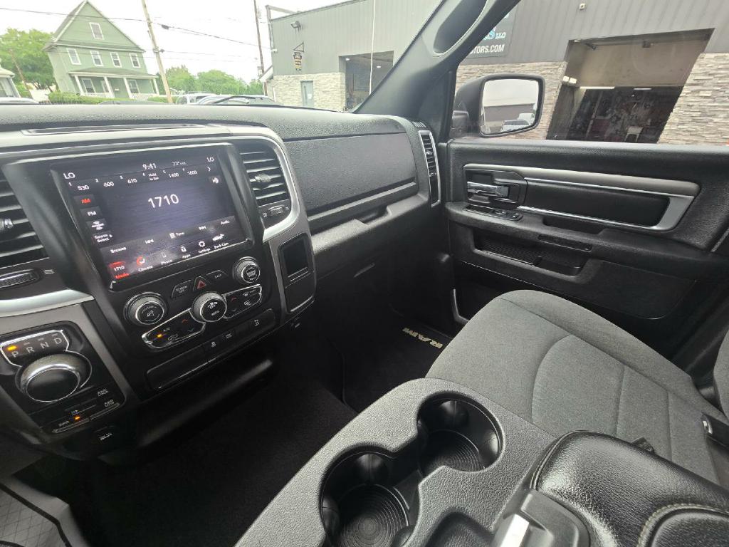 Photo 10 of this RAM 1500 CLASSIC