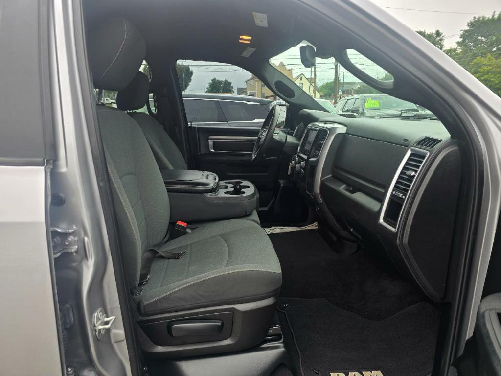 Photo 14 of this RAM 1500 CLASSIC