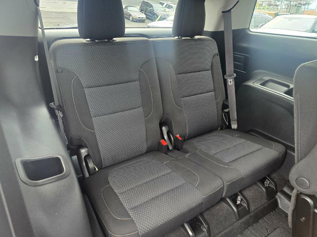 Photo 15 of this GMC ACADIA