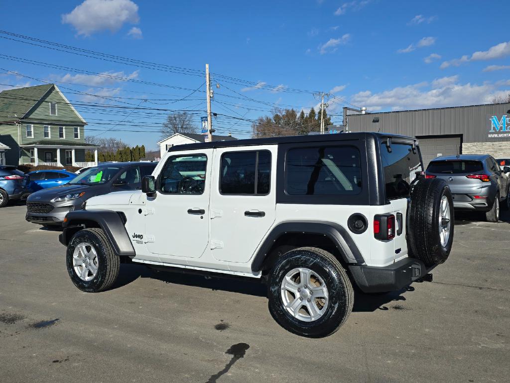 Photo 4 of this JEEP WRANGLER
