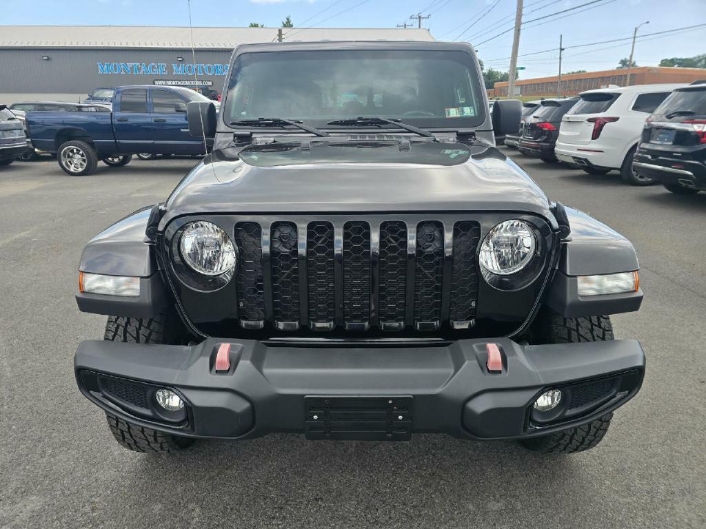 Photo 19 of this JEEP GLADIATOR