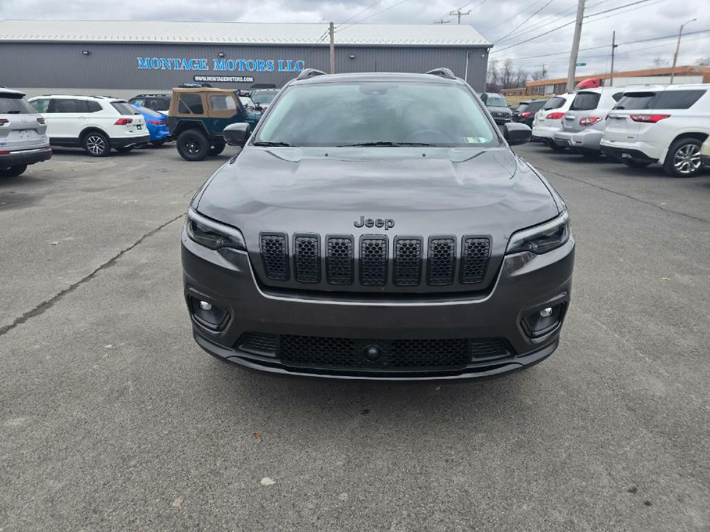 Photo 19 of this JEEP CHEROKEE
