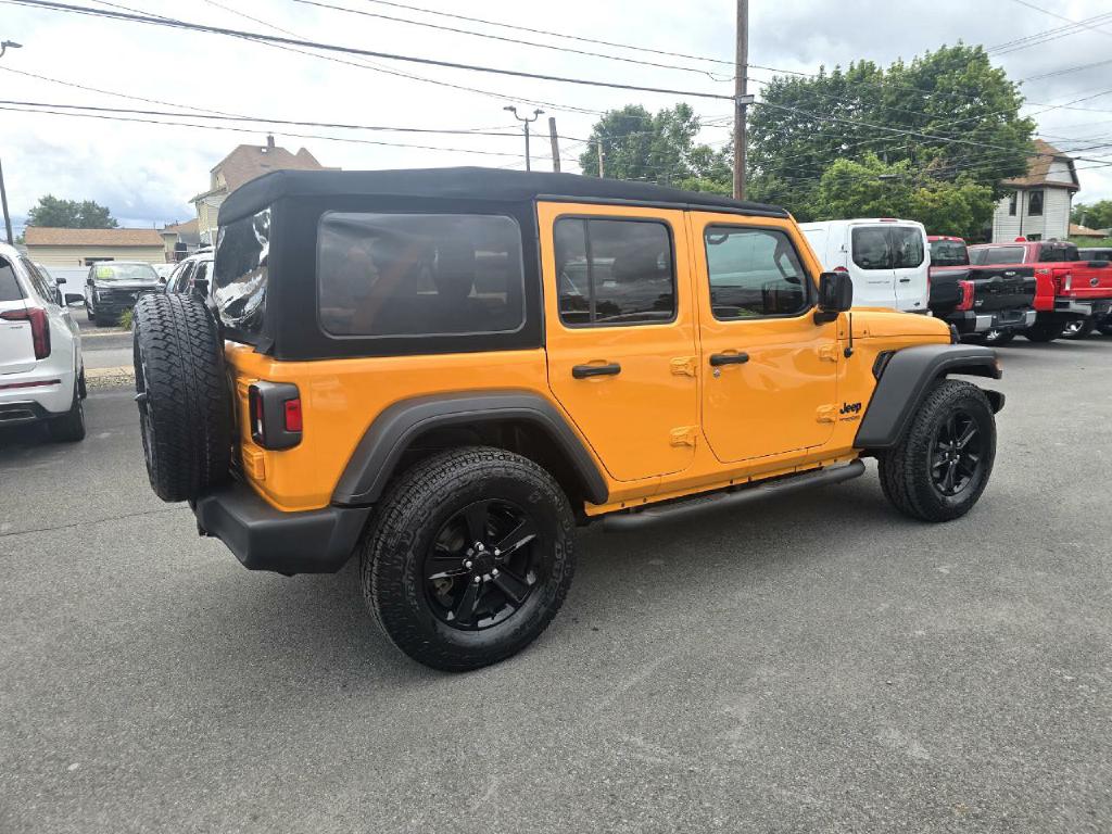 Photo 5 of this JEEP WRANGLER