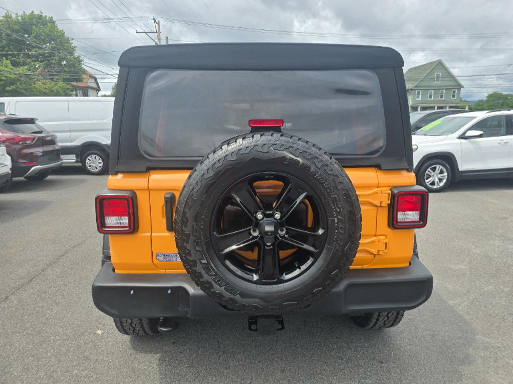 Photo 17 of this JEEP WRANGLER