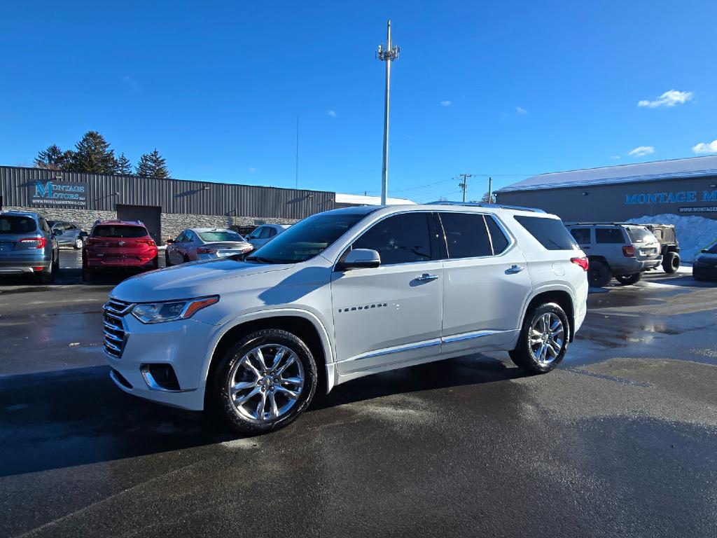 Photo 3 of this CHEVROLET TRAVERSE