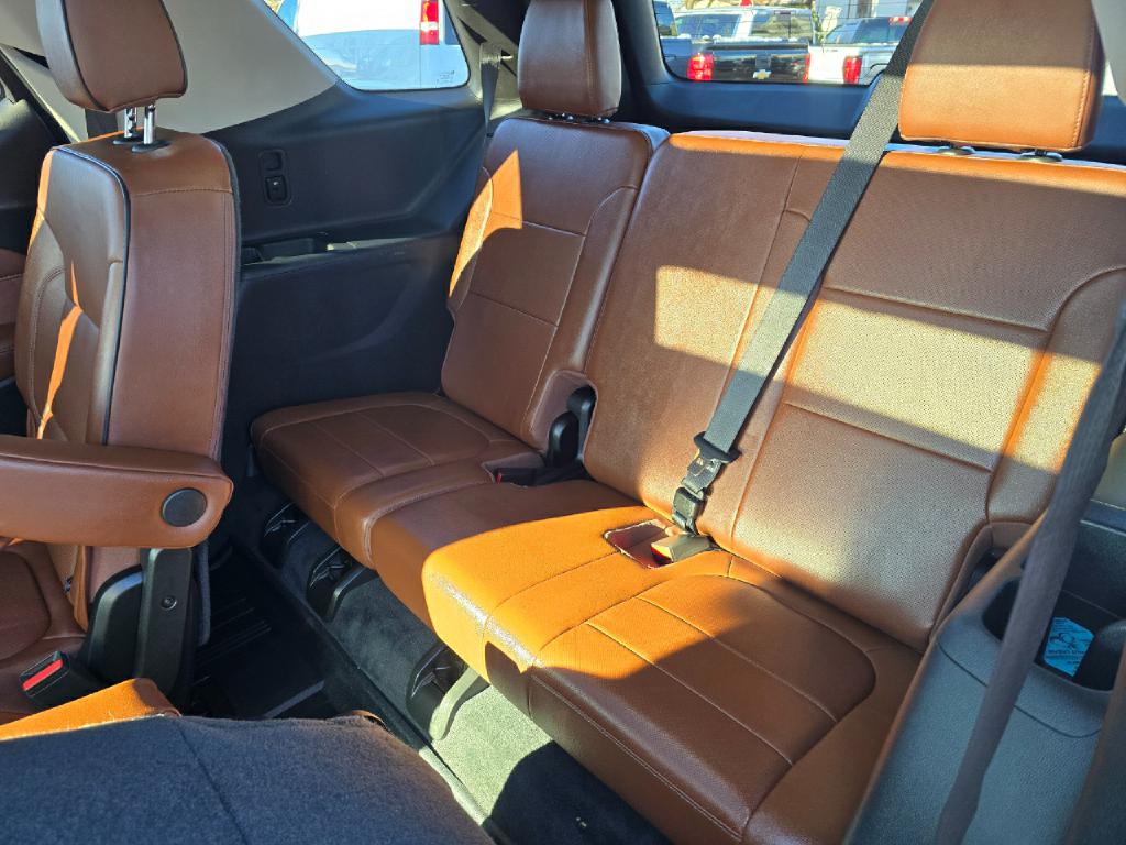 Photo 15 of this CHEVROLET TRAVERSE